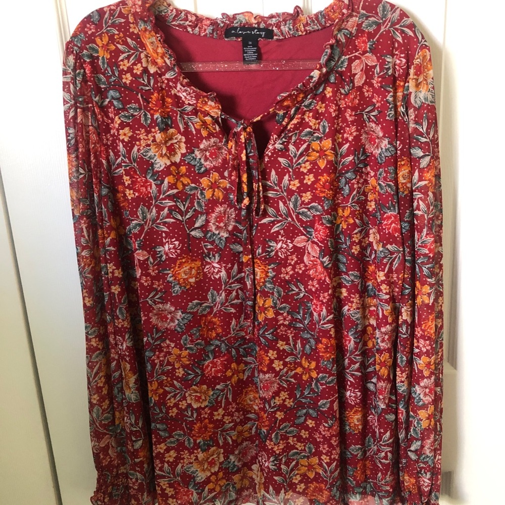 A Love Story 3XL Red Floral Blouse With Semi Sheer Sleeves 🔥